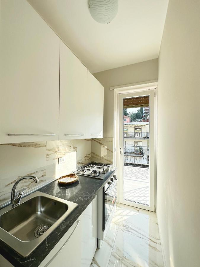 Ferienwohnung Wh - Un Posto Al Sole - Attico Monolocale Con Parcheggio Gratuito - 5 Minuti Dal Centro - Wifi Sanremo Exterior foto